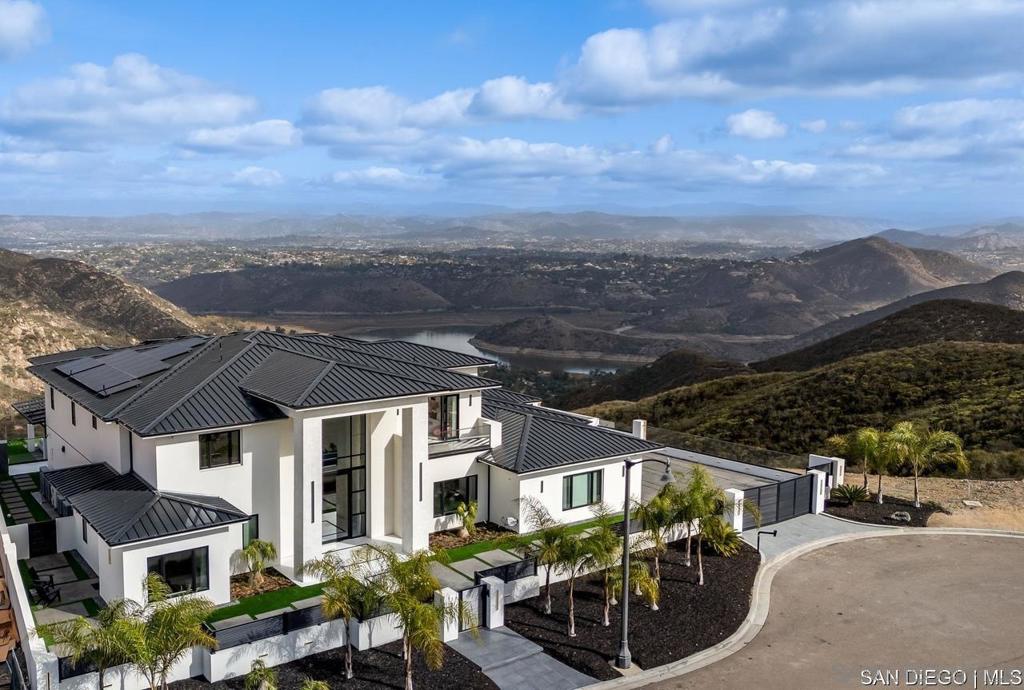 Rancho Santa Fe - Residential