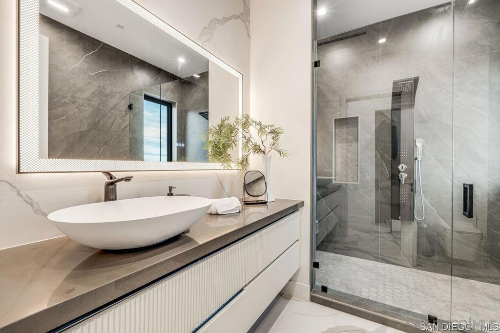 Rancho Santa Fe - Residential