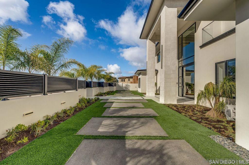 Rancho Santa Fe - Residential