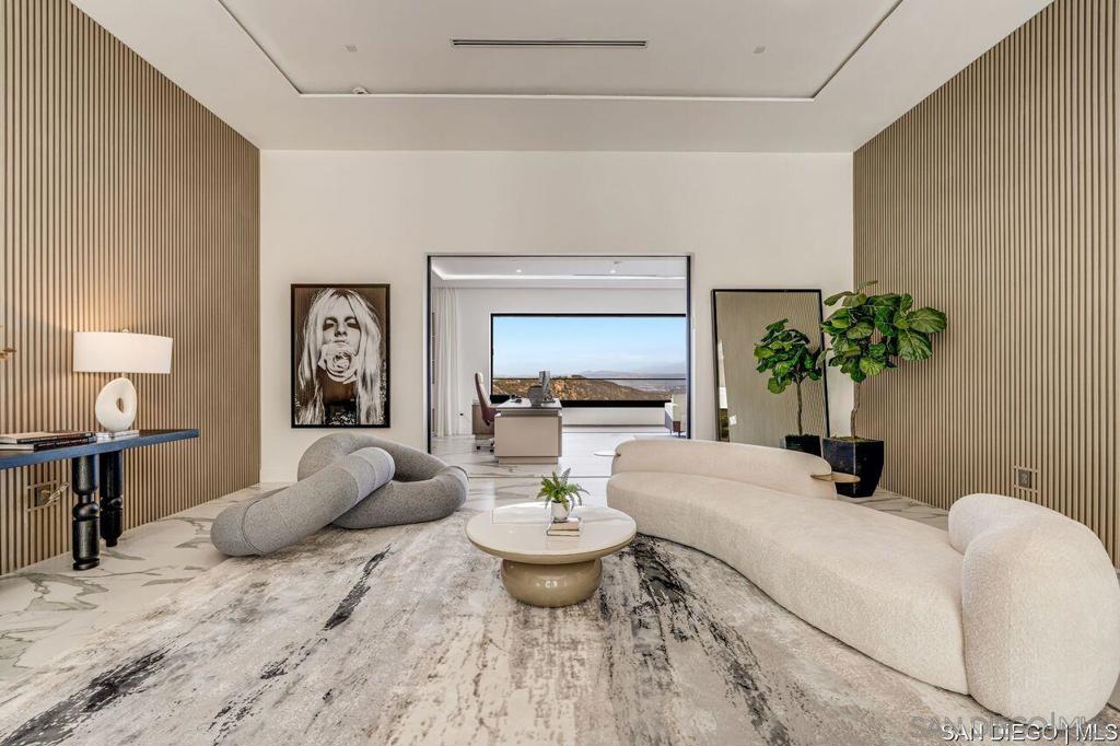 Rancho Santa Fe - Residential