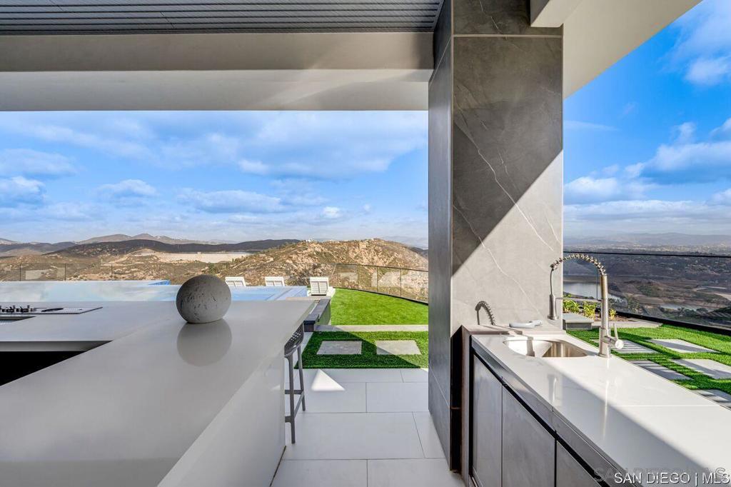 Rancho Santa Fe - Residential