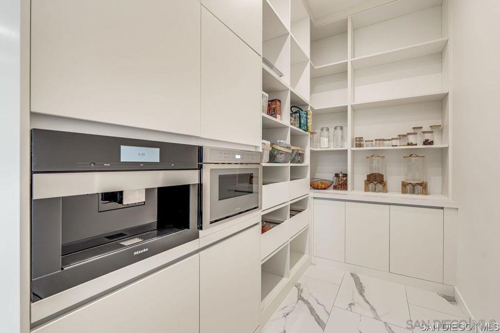 Rancho Santa Fe - Residential