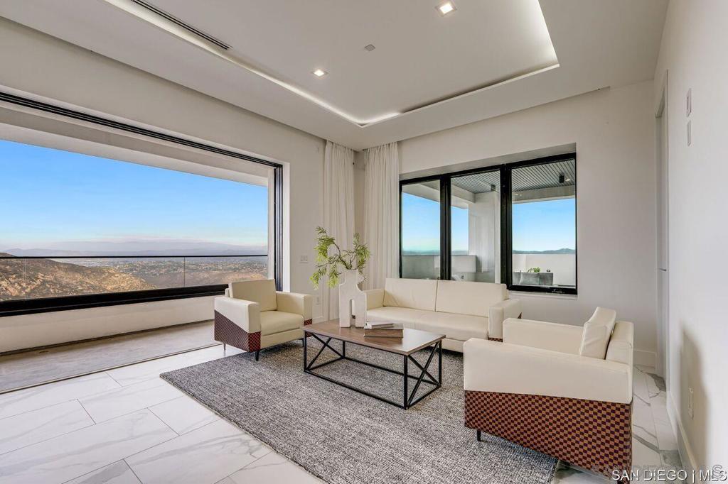 Rancho Santa Fe - Residential