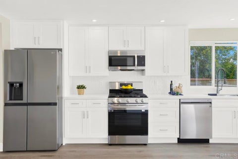 Photo of 625 Santa Fe Drive Dr, Encinitas, CA 92024 (MLS # NDP2608675)