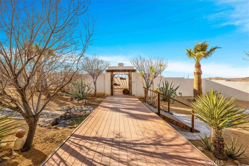 7423 Juniper Road