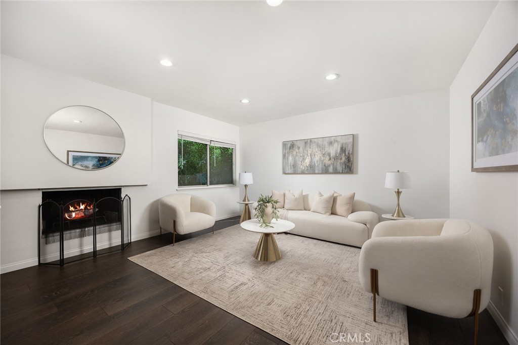 740 W Huntington Drive F