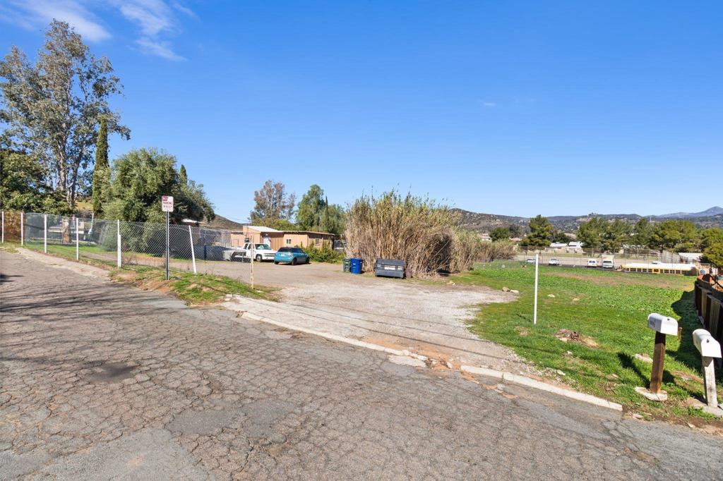 11816 Waterhill Rd