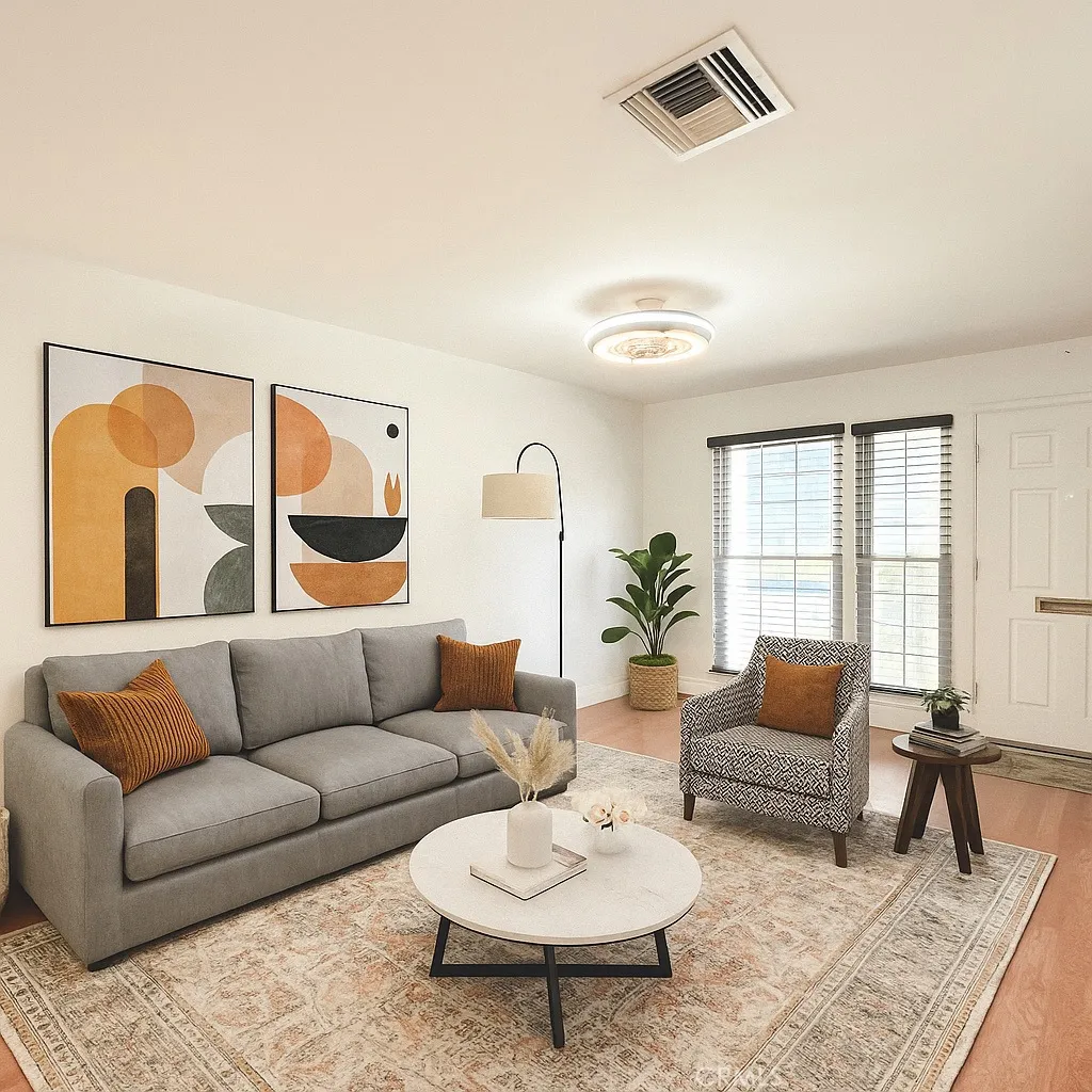 Woodland Hills, California 91367, United States, 2 Bedrooms Bedrooms, ,2 BathroomsBathrooms,Residential,Active,85204