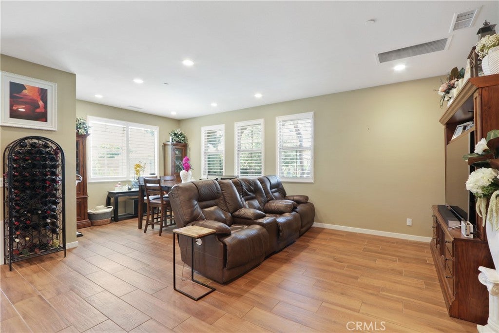 10902 Flora Park Way