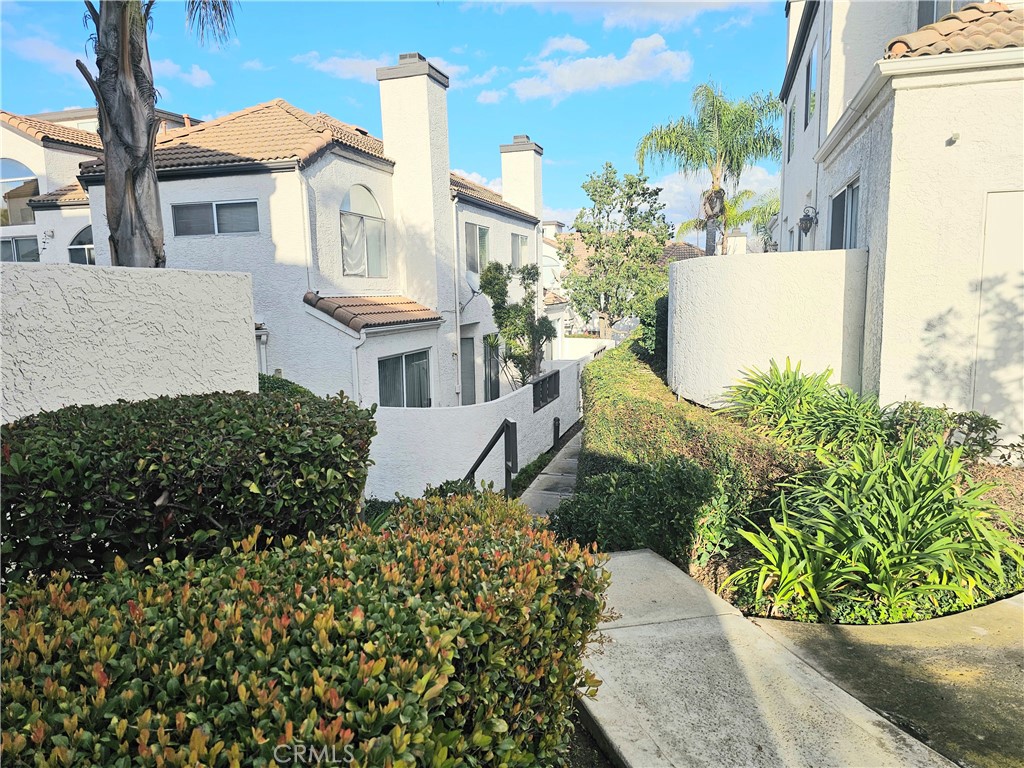 13133 Le Parc Blvd. 810