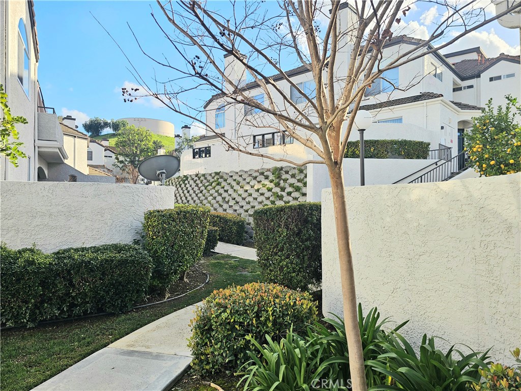 13133 Le Parc Blvd. 810