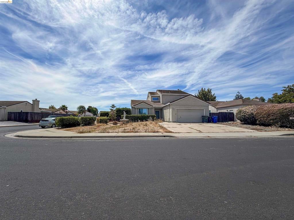 336 Lakespring Pl