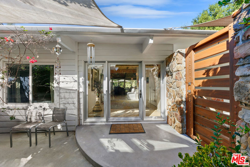 679 Wonder View Drive