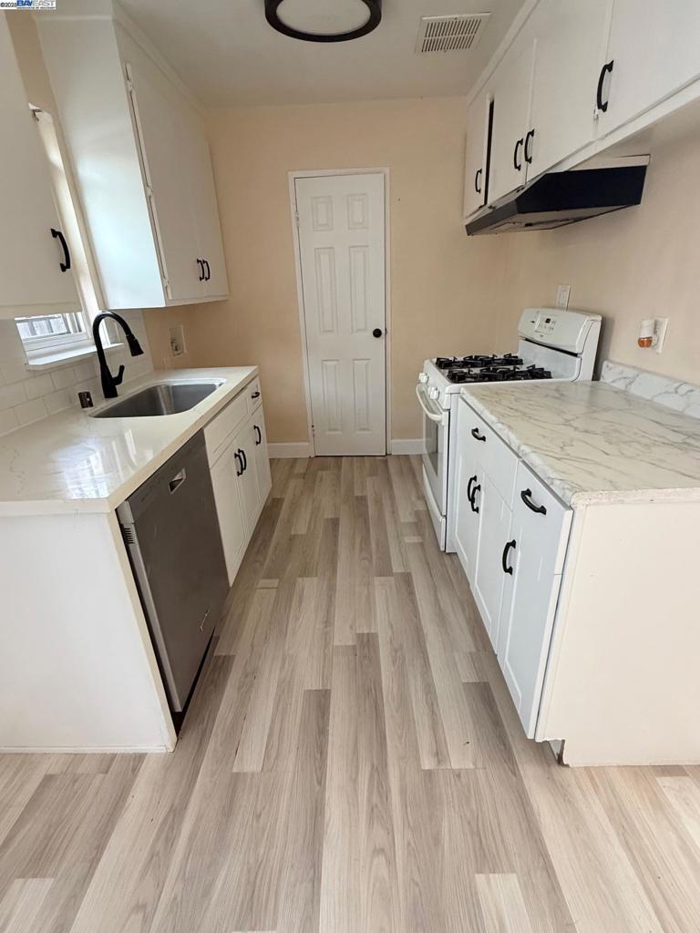 STONEHURST - Residential