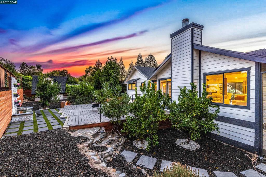 4348 Cowell Rd