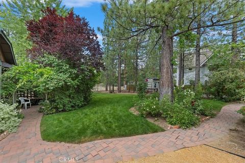 Photo of 42784 Edelweiss Drive, Big Bear Lake, CA 92315 (MLS # SB25089277) Photo of 42784 Edelweiss Drive, Big Bear Lake, CA 92315 (MLS # SB25089277)