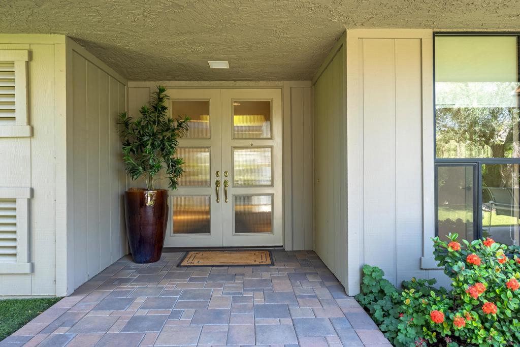 44 Lafayette Drive