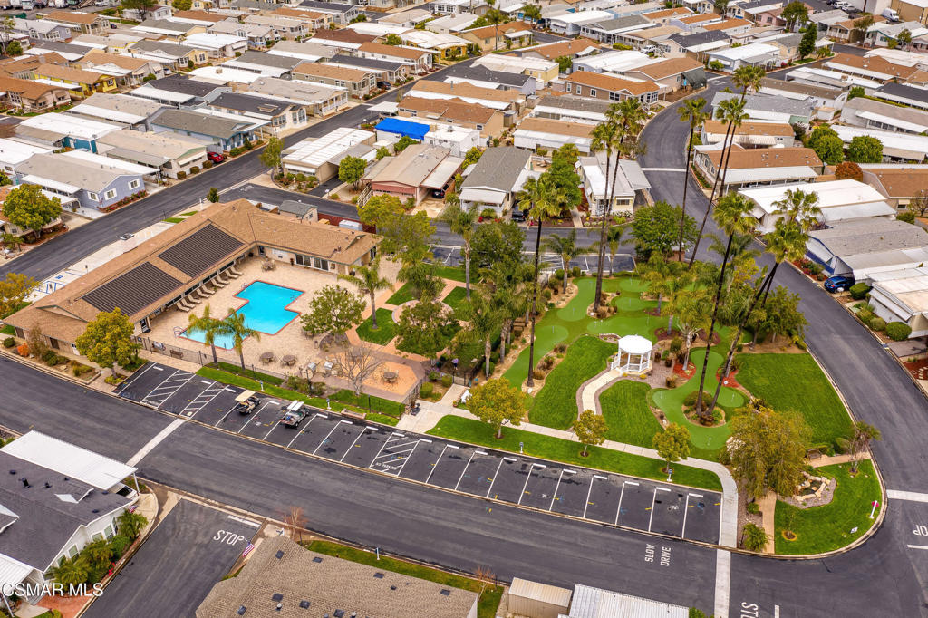 Friendly Village-240 - 240 - Manufactured In Park