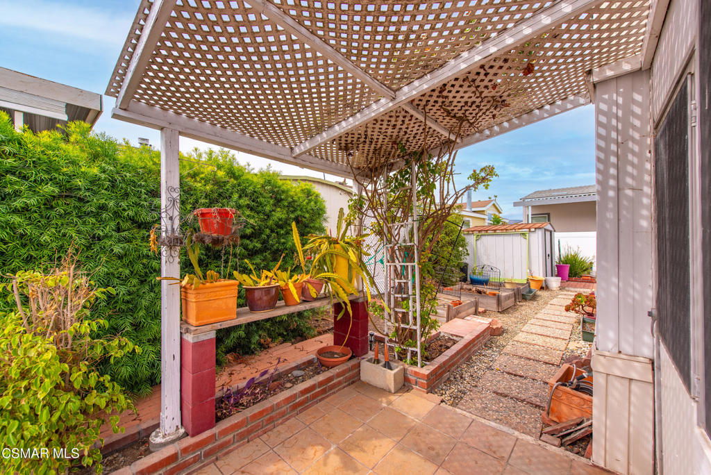 Friendly Village-240 - 240 - Manufactured In Park