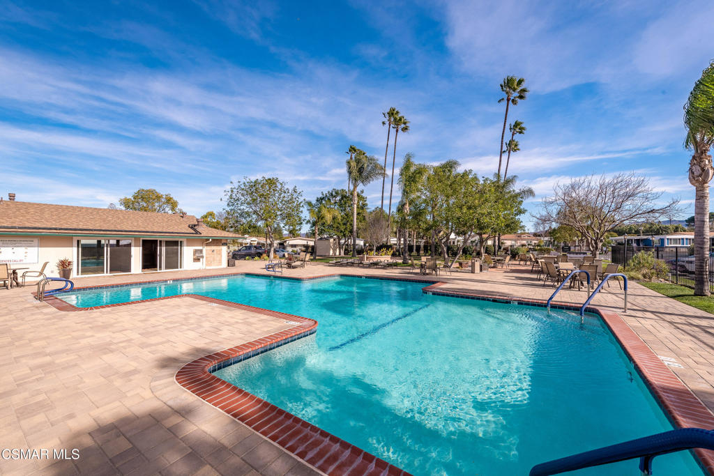 Friendly Village-240 - 240 - Manufactured In Park