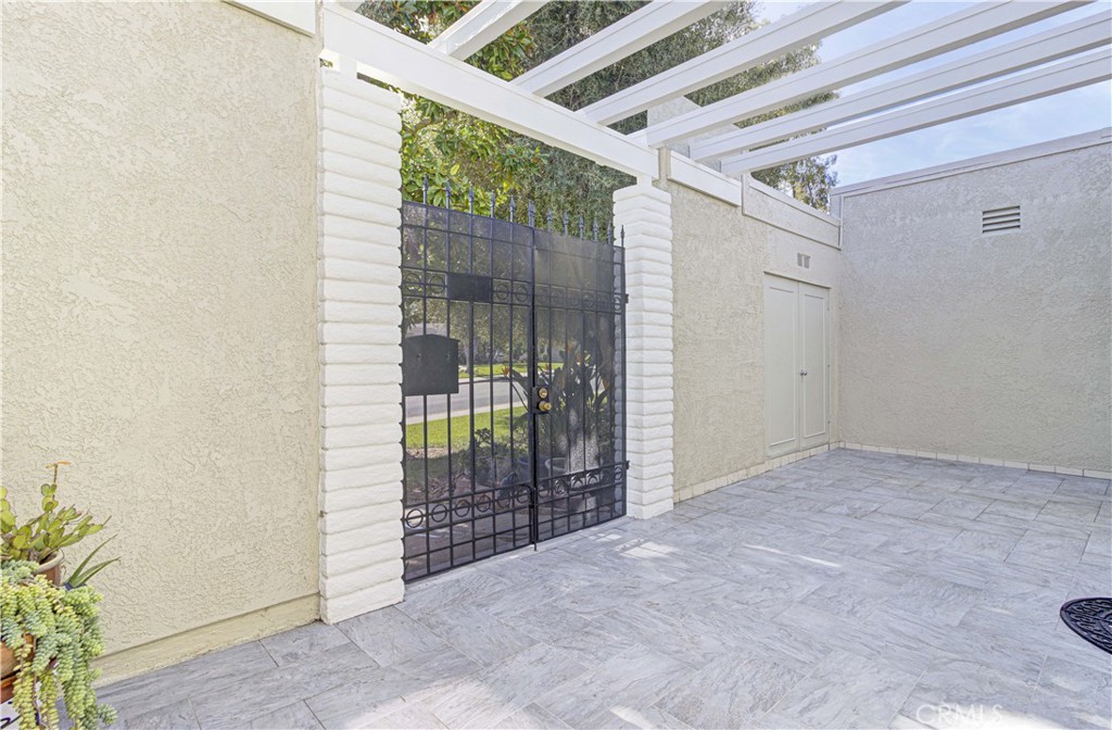 949 Calle Aragon Unit B