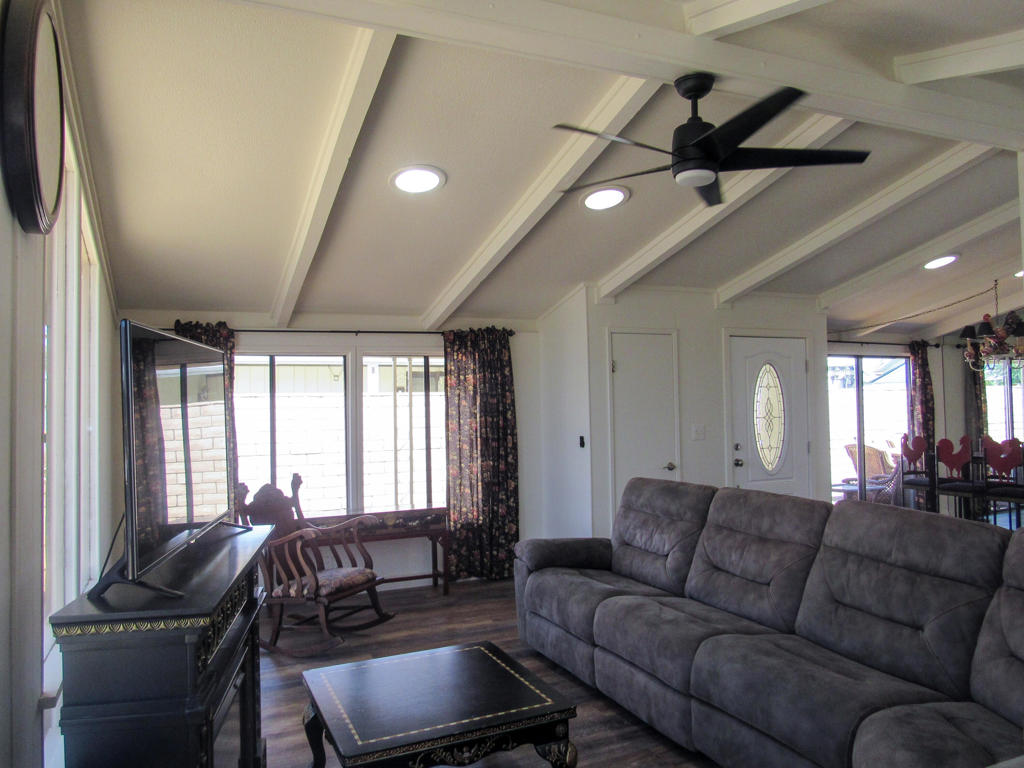 Palm Desert Greens - Manufactured In Park