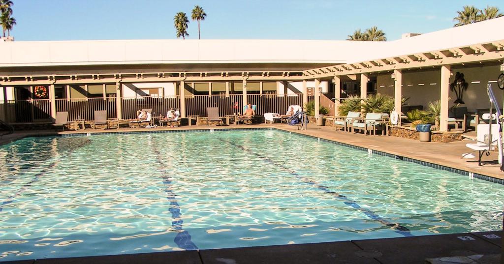 Palm Desert Greens - Manufactured In Park