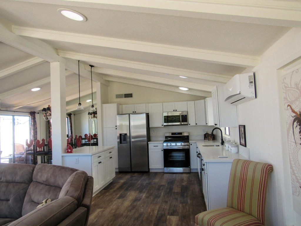 Palm Desert Greens - Manufactured In Park