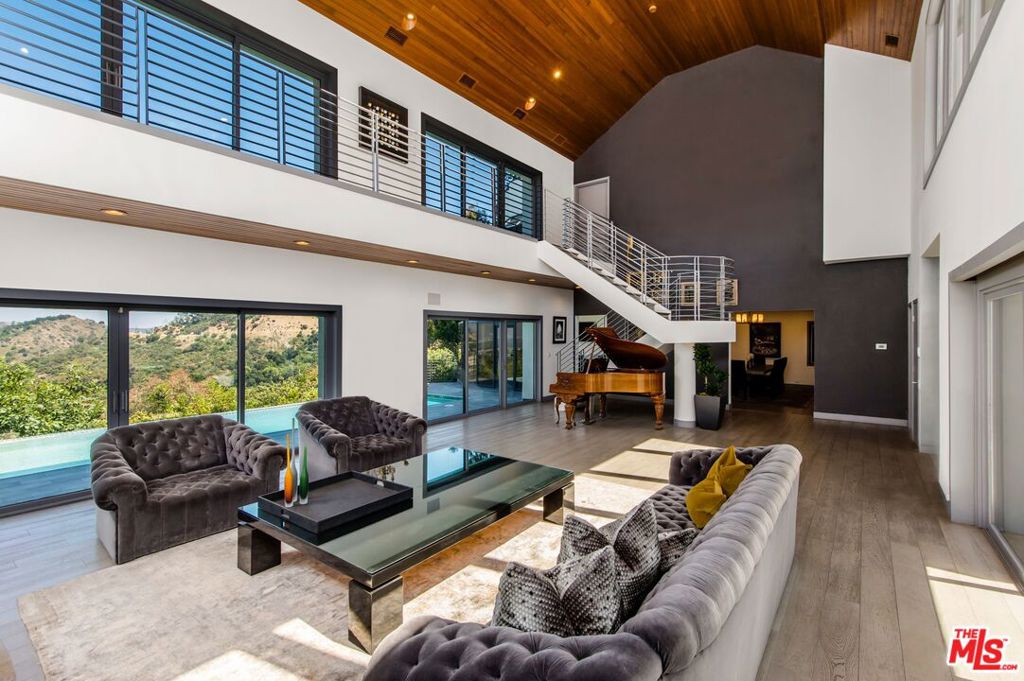 11955 Pinnacle Place