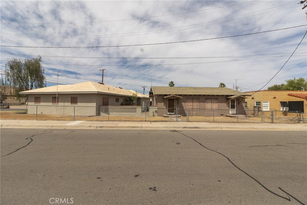 630 Acoma Street