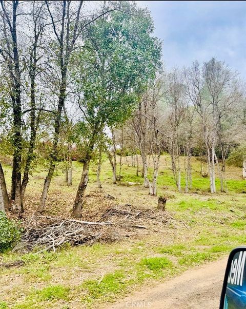 Photo of 5976 Armijo AVE, Clearlake, CA 95422 (MLS # LC26141030)
