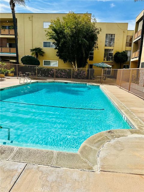 Photo of 6225 Coldwater Canyon Avenue #117, North Hollywood, CA 91606 (MLS # SR25186867) Photo of 6225 Coldwater Canyon Avenue #117, North Hollywood, CA 91606 (MLS # SR25186867)