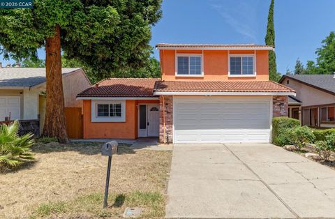 Photo of 2412 Sequoia Dr DR, Antioch, CA 94509 (MLS # 41134815)