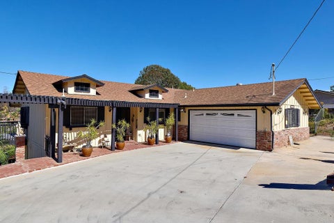 Photo of 3109 1/2 Penview Drive, Vista, CA 92084 (MLS # NDP2608445)