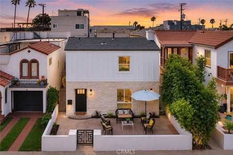 Photo of 40 Claremont AVE, Long Beach, CA 90803 (MLS # OC26226976)