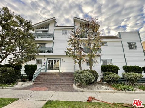 Photo of 11738 Mayfield Ave #109, Los Angeles, CA 90049 (MLS # 26826637)