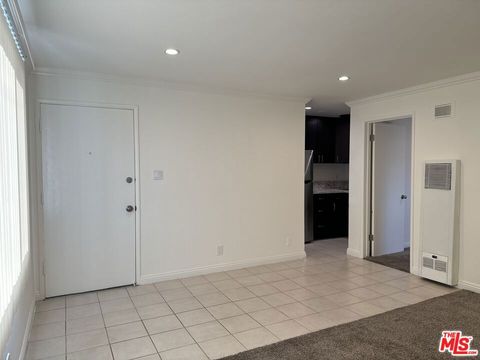 Photo of 2400 Vanderbilt Lane #2400B, Redondo Beach, CA 90278 (MLS # 26670685)