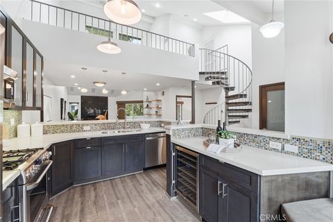 19401 Sunray Lane 204 Huntington Beach CA 92648