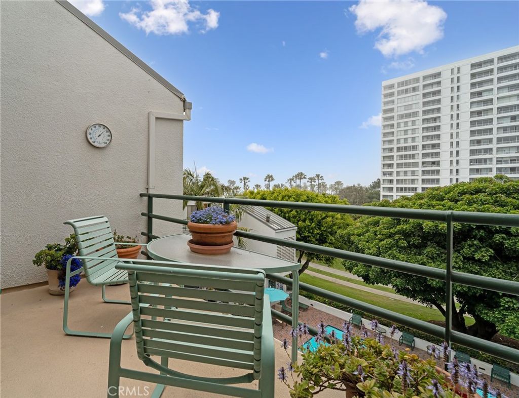 Photo of 2910 Neilson Way #503, Santa Monica, CA 90405 (MLS # SR25228706)