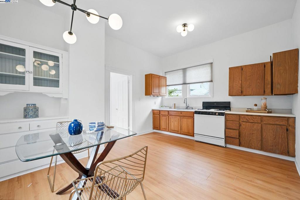 ALAMEDA - Residential Income