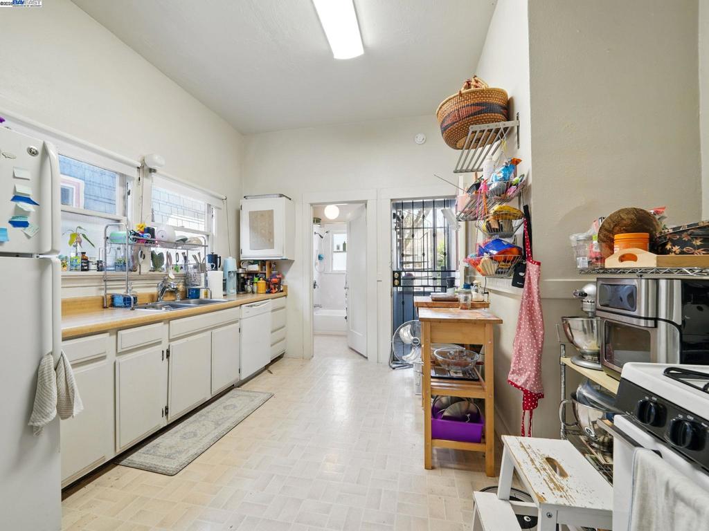 ALAMEDA - Residential Income