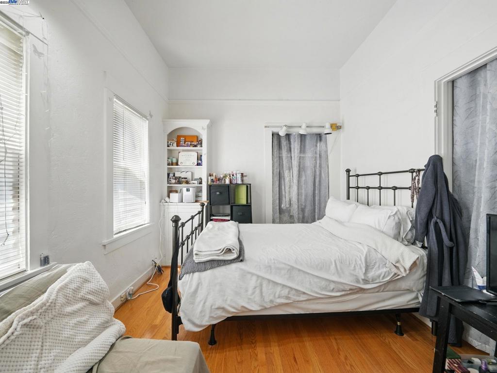 ALAMEDA - Residential Income