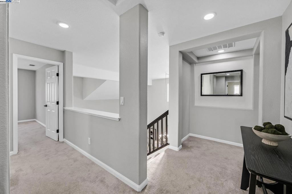 SUMMERGLEN - Residential