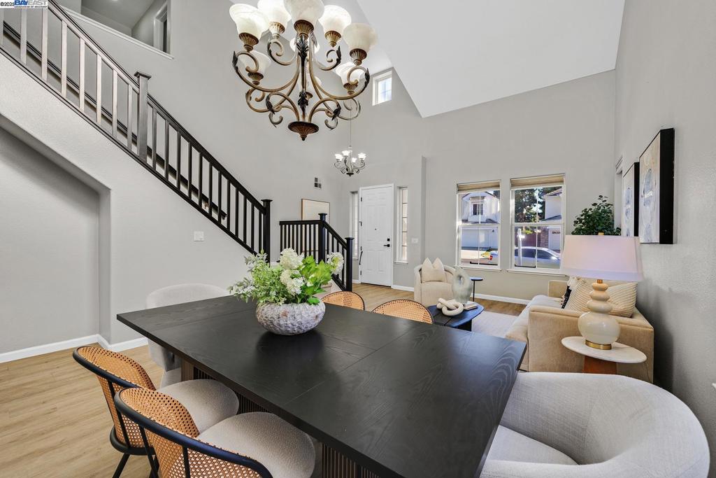 SUMMERGLEN - Residential