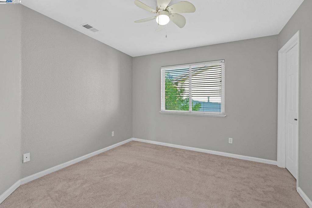 SUMMERGLEN - Residential