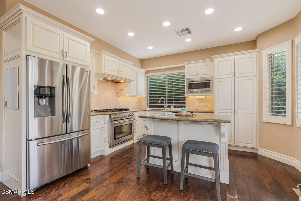 676 Buenos Tiempos Drive