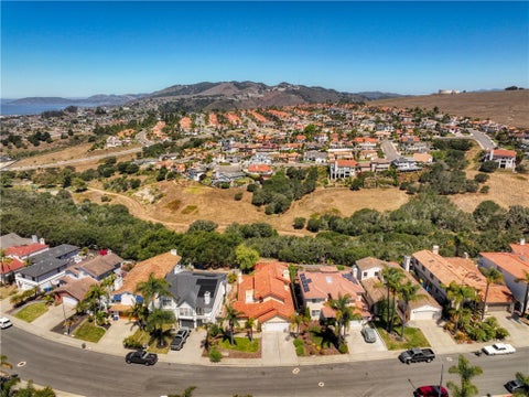 Photo of 656 Shamrock LN, Pismo Beach, CA 93449 (MLS # PI26159984)