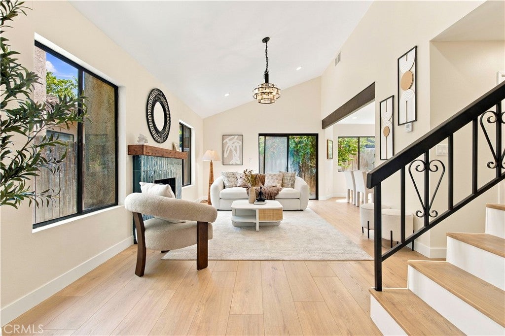Properties 1 1517 Palm Avenue G