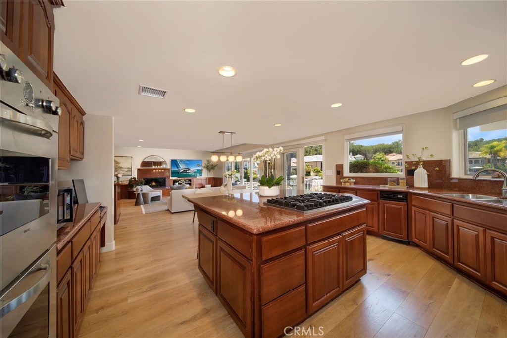 28066 Tefir, Mission Viejo CA 92692 - Photo 11