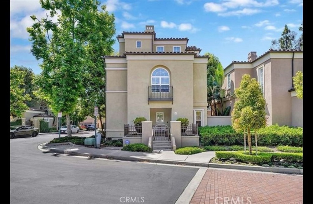 Verona (VERO) - Residential Lease
